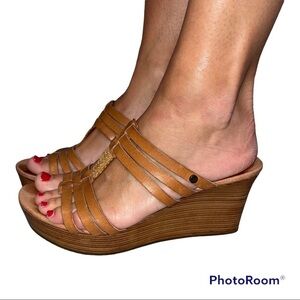 Ugg Brown Leather Wedge Mattie Sandals Shoes size 6.5